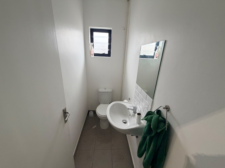 To Let Commercial Property for Rent in Fisantekraal Western Cape